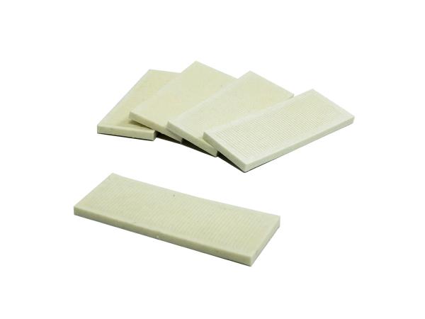 Vymedzovacia plastová podložka 30 x 80 x 4 mm